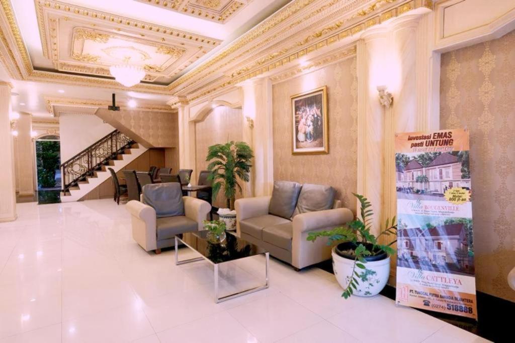 Ceria Boutique Hotel Maguwo Luaran gambar