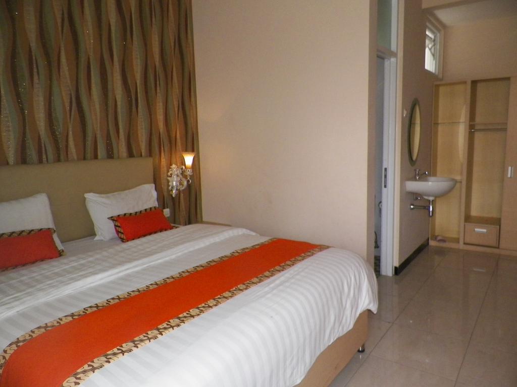 Ceria Boutique Hotel Maguwo Luaran gambar